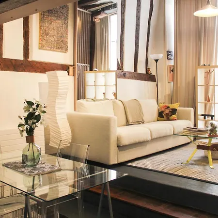 Cosy T2 Near The Pantheon Daire